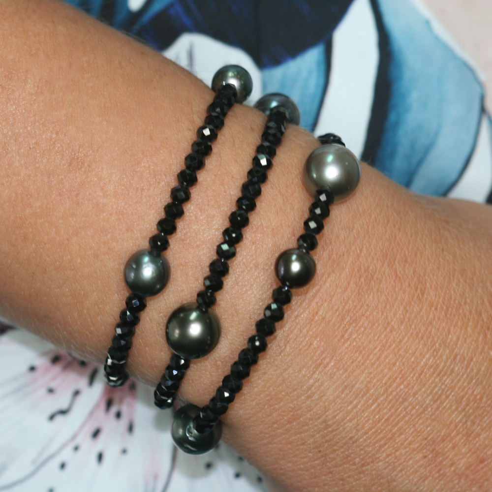 Tahitian Multi-Colour Pearl and Black Spinel Bracelet - Devino Pearls